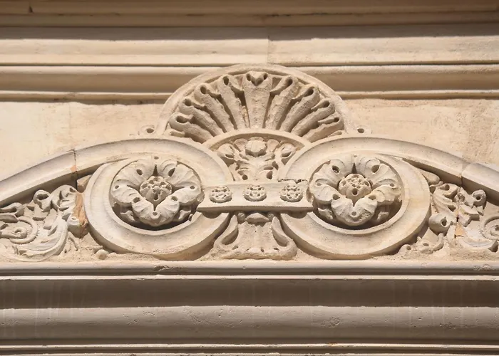 Hotel Concorde - Centre Ville De Nimes